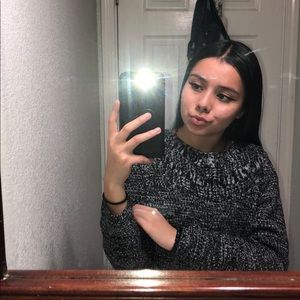 Meet your Posher, Ana